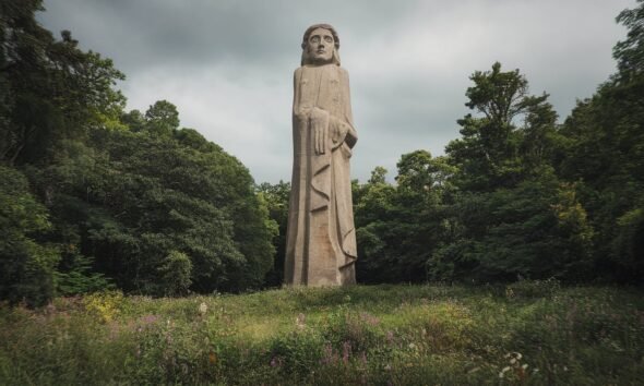 how tall is SoLLUMINATI