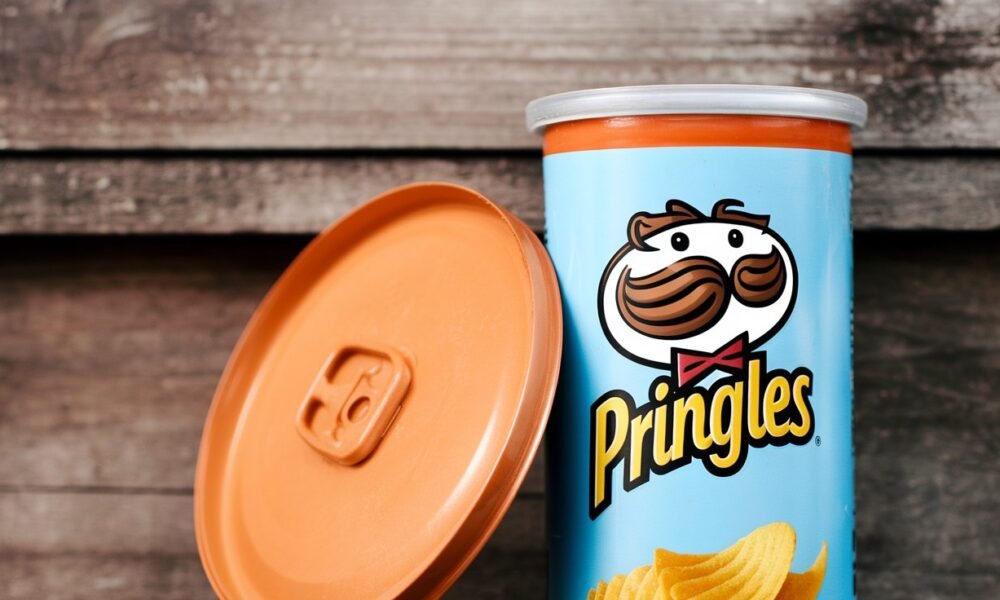 how big is a Pringles can